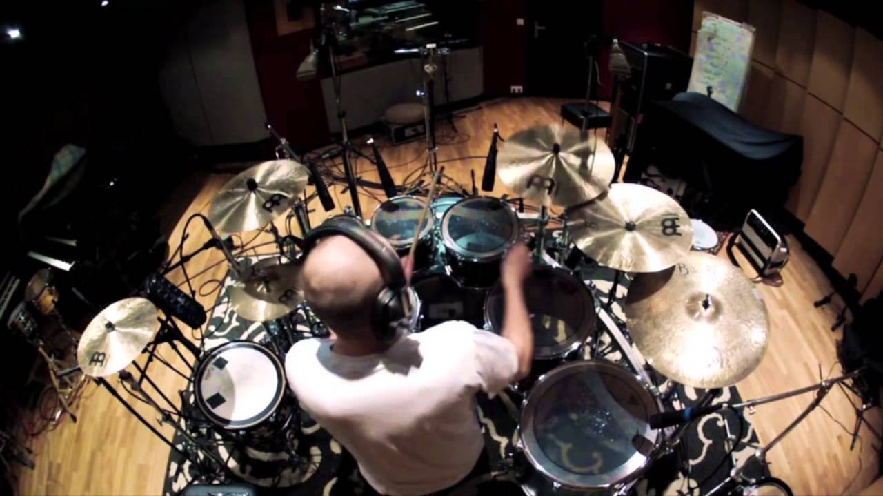 O que o Baterista Escuta no Fone durante uma apresentação?